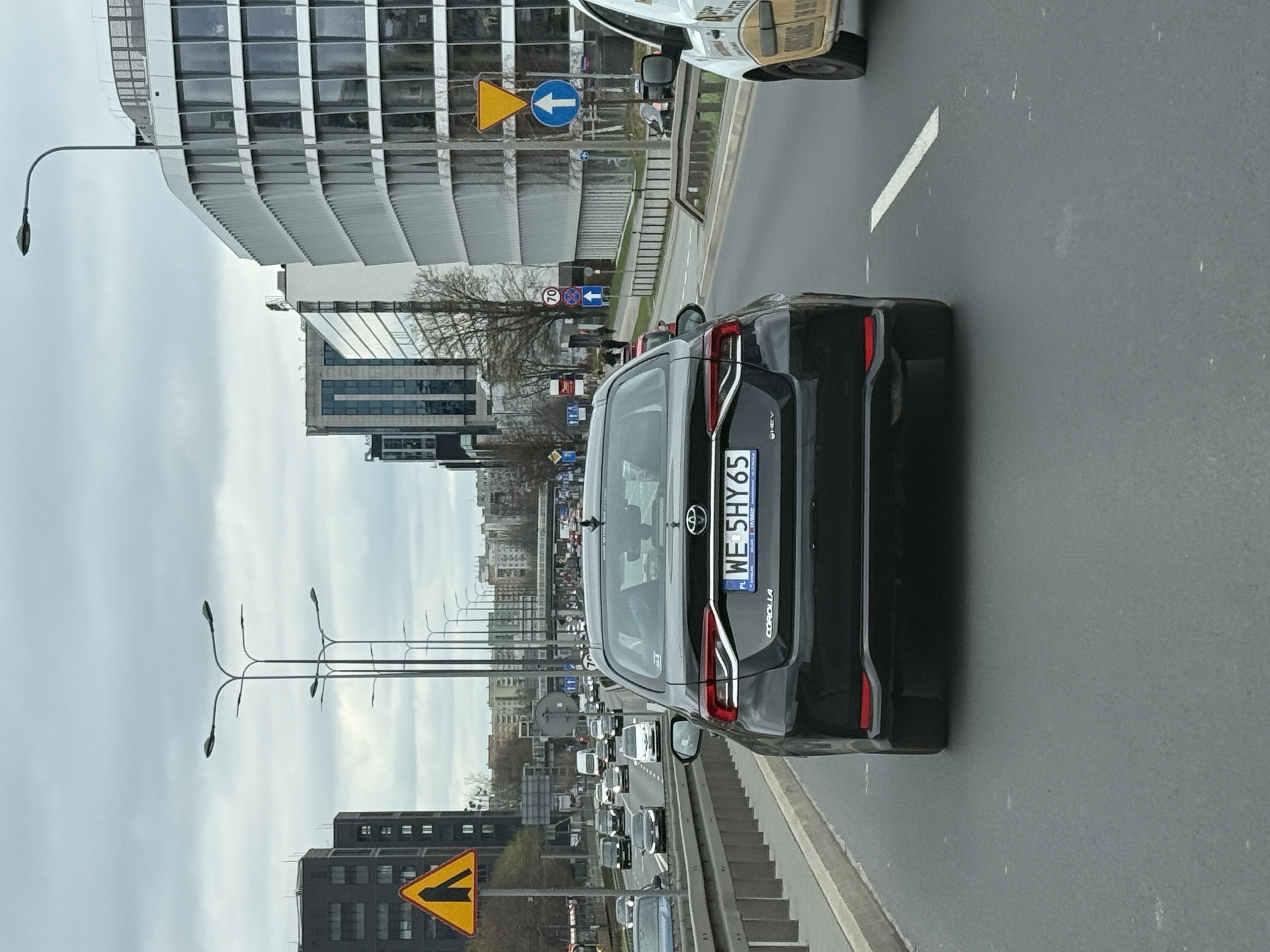 Pirat drogowy w pojeździe o numerach rejestracyjnych WE5HY65