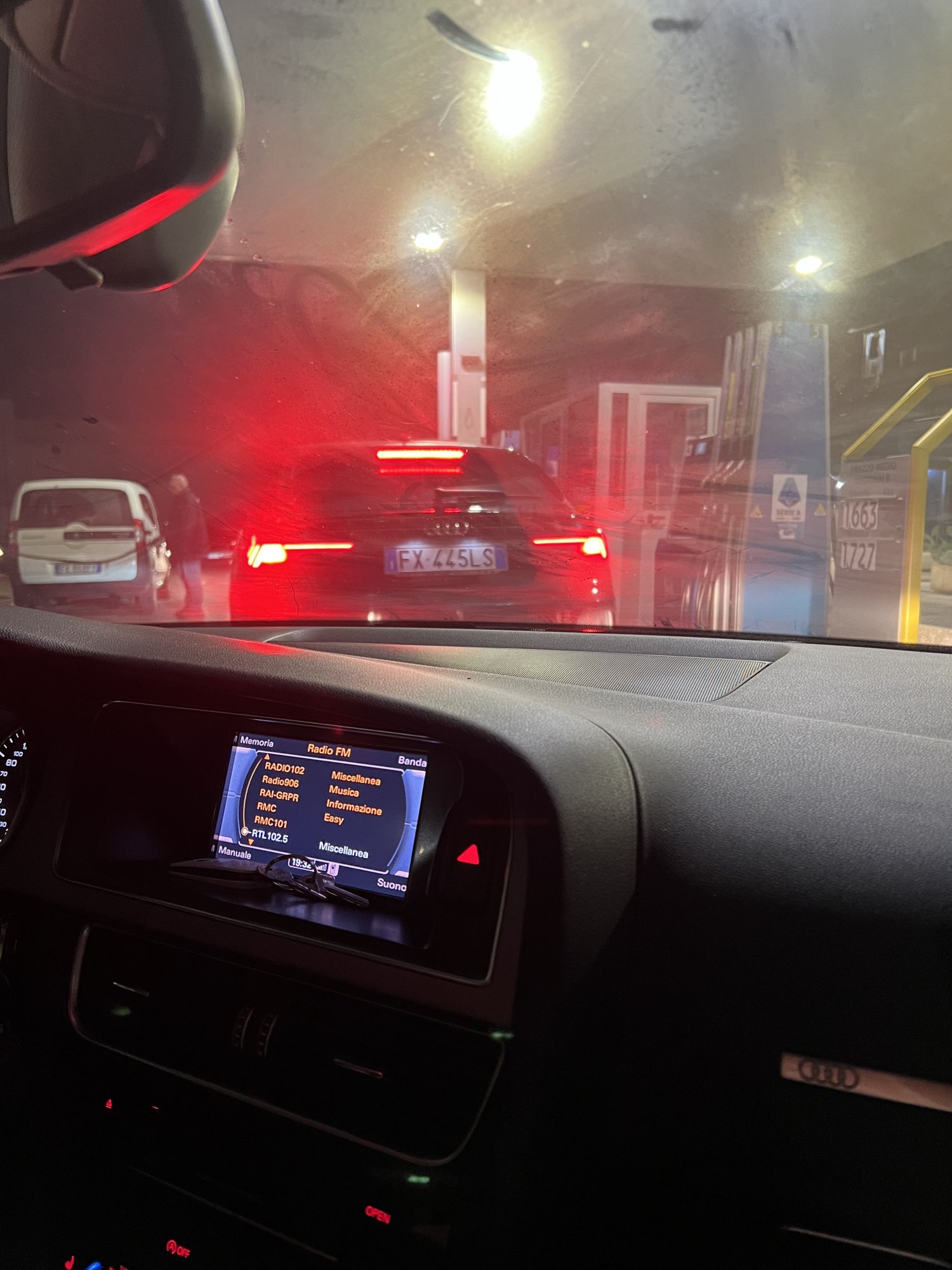 Numer rejestracyjny FX445LS posiada AUDI Q3 2a serie