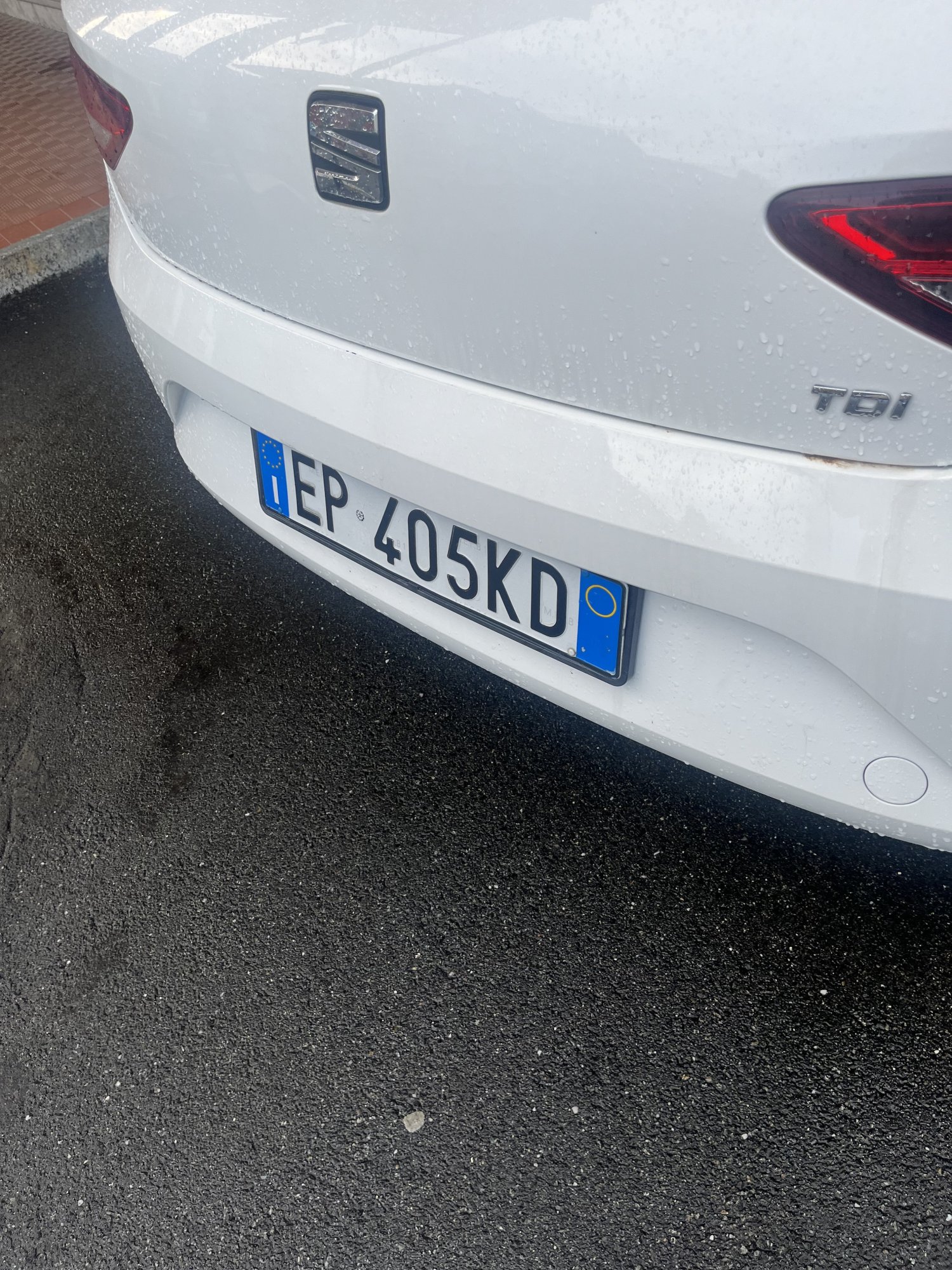 Numer rejestracyjny EP405KD posiada SEAT  TDI