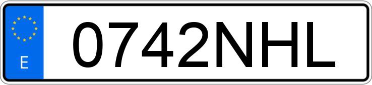 Numer rejestracyjny 0742NHL posiada AUDI A6