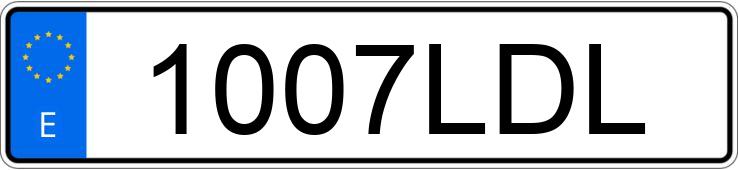 Numer rejestracyjny 1007LDL posiada FIAT 500X