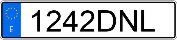 Numer rejestracyjny 1242DNL posiada BMW SERIE 1