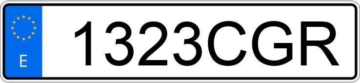 Numer rejestracyjny 1323CGR posiada BMW X5