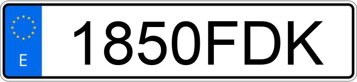 Numer rejestracyjny 1850FDK posiada SEAT LEON