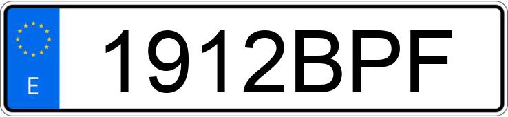 Numer rejestracyjny 1912BPF posiada SEAT LEON