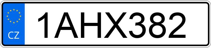 Numer rejestracyjny 1AHX382 posiada MERCEDES V
