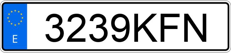 O número de registro 3239KFN tem FIAT 500