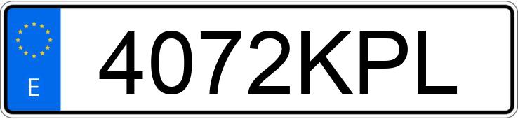Numer rejestracyjny 4072KPL posiada NISSAN QASHQAI