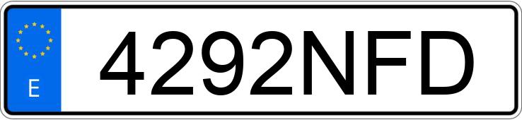 Numer rejestracyjny 4292NFD posiada KIA XCEED