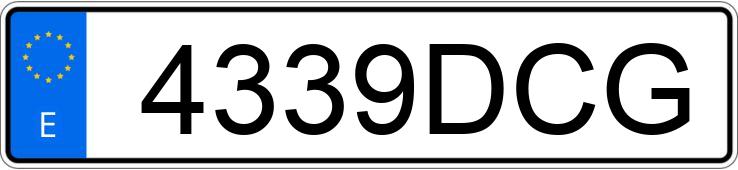 Numer rejestracyjny 4339DCG posiada MERCEDES E (211)