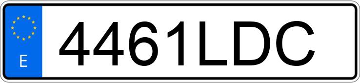 Numer rejestracyjny 4461LDC posiada AUDI RS Q8