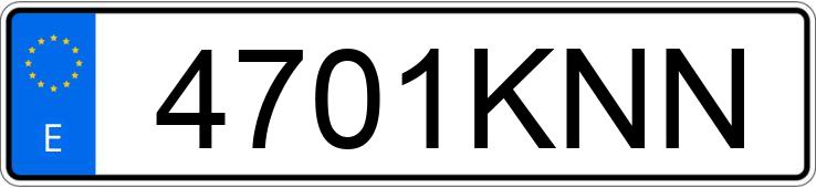 Numer rejestracyjny 4701KNN posiada KIA CARENS