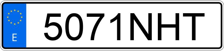 Numer rejestracyjny 5071NHT posiada AUDI Q5