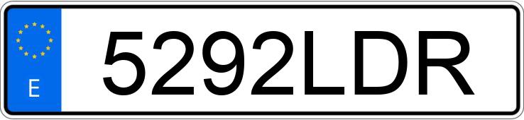 Numer rejestracyjny 5292LDR posiada FIAT 500X