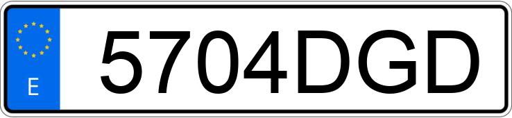 Numer rejestracyjny 5704DGD posiada MERCEDES E 270 (210)