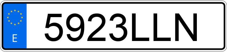 Numer rejestracyjny 5923LLN posiada RENAULT CLIO