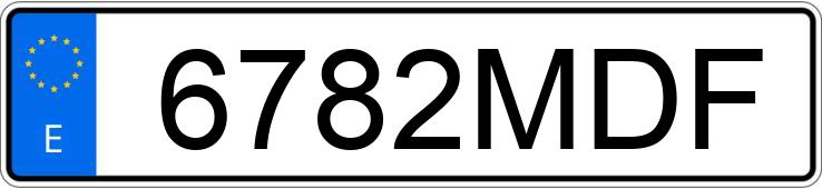 Numer rejestracyjny 6782MDF posiada KTM 390 DUKE