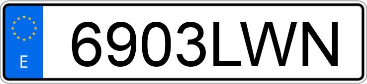 Numer rejestracyjny 6903LWN posiada FIAT 500