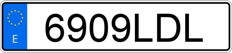 Numer rejestracyjny 6909LDL posiada MERCEDES CLA (118)