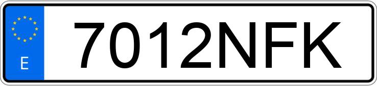 Numer rejestracyjny 7012NFK posiada BMW X2