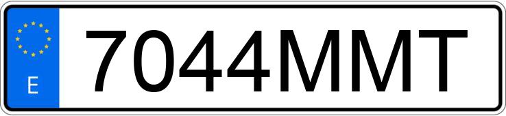 Pirat drogowy w pojeździe o numerach rejestracyjnych 7044MMT