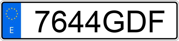 Numer rejestracyjny 7644GDF posiada TOYOTA AURIS