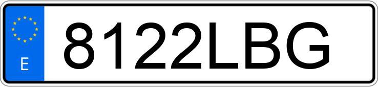 Numer rejestracyjny 8122LBG posiada SEAT LEON