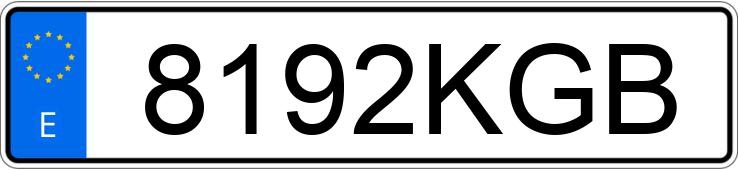 Numer rejestracyjny 8192KGB posiada DACIA DUSTER