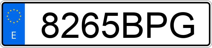 Numer rejestracyjny 8265BPG posiada MITSUBISHI MONTERO