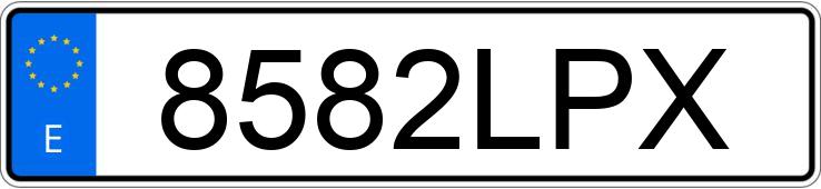 Numer rejestracyjny 8582LPX posiada RENAULT MASTER