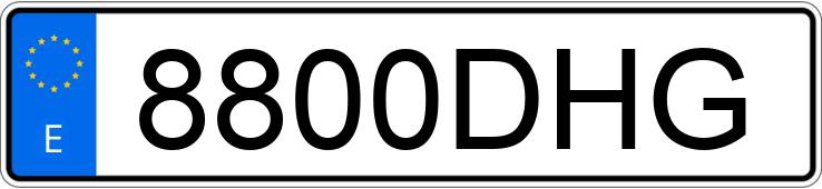 Numer rejestracyjny 8800DHG posiada SEAT LEON