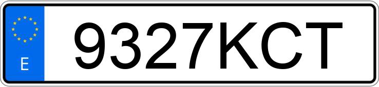 Numer rejestracyjny 9327KCT posiada FORD FOCUS