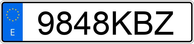 Numer rejestracyjny 9848KBZ posiada KIA CARENS