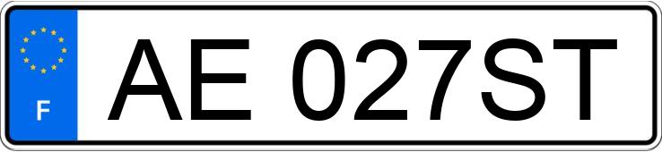 Numer rejestracyjny AE027ST posiada IVECO DAILY