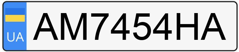 Numer rejestracyjny AM7454HA posiada Renault MASTER