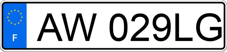 Numer rejestracyjny AW029LG posiada NISSAN QASHQAI
