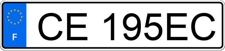 Numer rejestracyjny CE195EC posiada FIAT 500