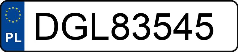 El número de registro DGL 83545 tiene TOYOTA Camry Hybrid MR`24 E6AP Comfort - DGL83545