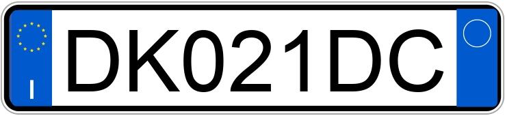 Numer rejestracyjny DK021DC posiada FIAT 500