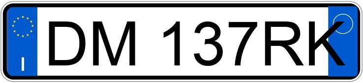 Numer rejestracyjny DM137RK posiada BMW X5