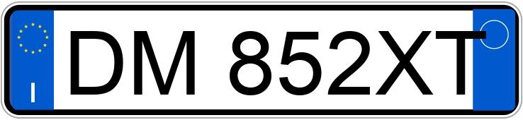 Numer rejestracyjny DM852XT posiada TOYOTA Yaris 2a serie