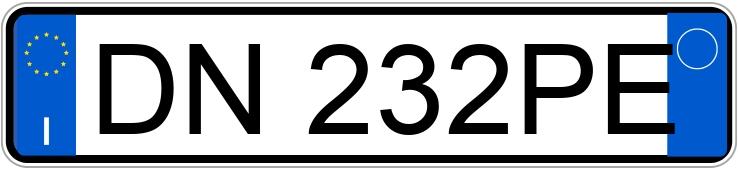 Numer rejestracyjny DN232PE posiada BMW Serie 1