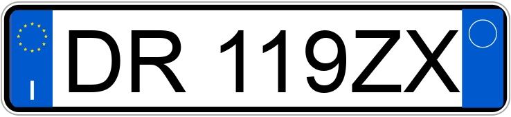 Numer rejestracyjny DR119ZX posiada FIAT 500