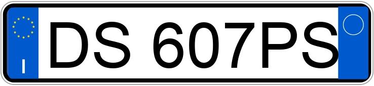 Numer rejestracyjny DS607PS posiada FIAT 500