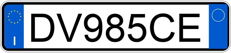 Numer rejestracyjny DV985CE posiada FIAT 500