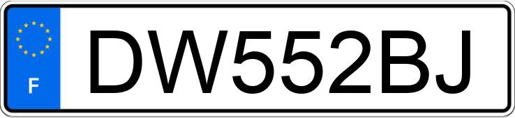 Numer rejestracyjny DW552BJ posiada TOYOTA YARIS III