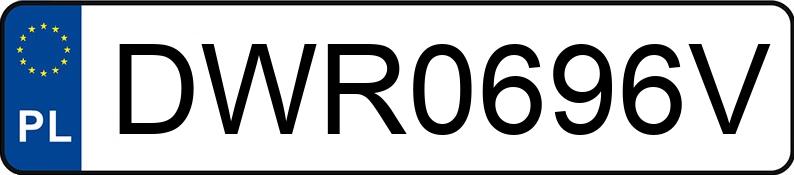 Numer rejestracyjny DWR 0696V posiada BMW 328i MR`12 E5 F30 328i MR`12 E5 F30 - DWR0696V