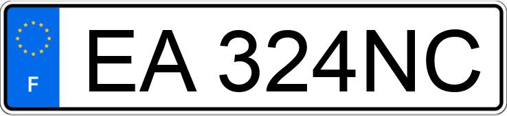 Numer rejestracyjny EA324NC posiada FIAT 500