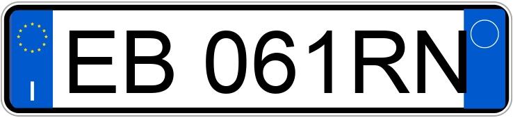 Numer rejestracyjny EB061RN posiada FIAT 500