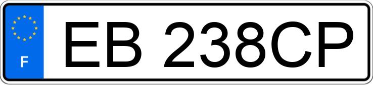 Numer rejestracyjny EB238CP posiada AUDI Q3